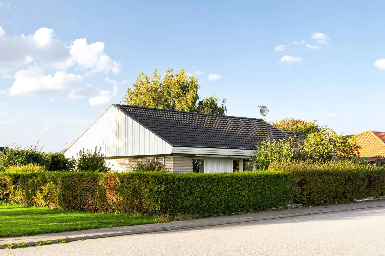 House, Frillesås Trädgårdsväg 1, Frillesås. Photo 1 of 29