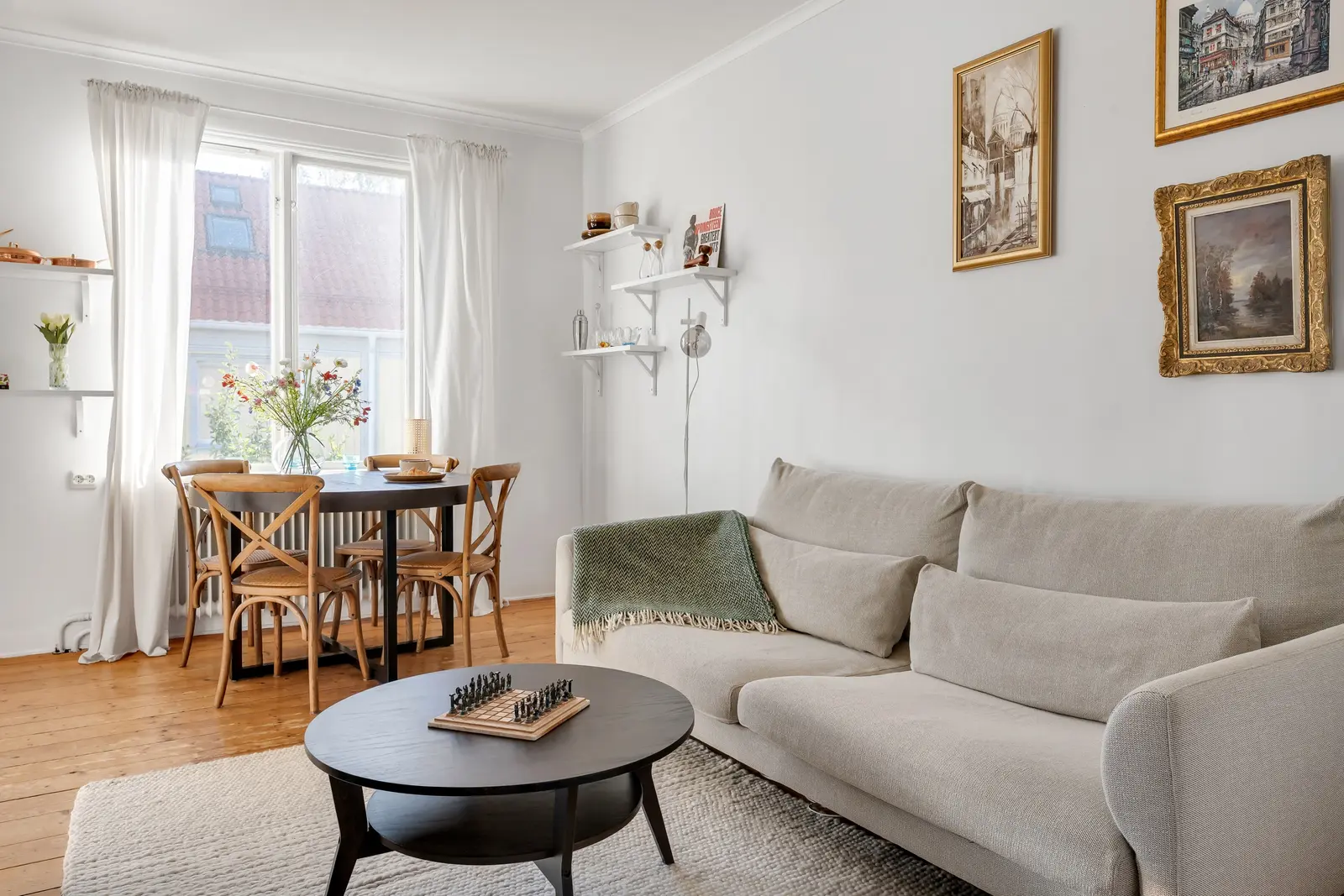 Bild 1 av 25 på Stiernhielmsgatan 15B