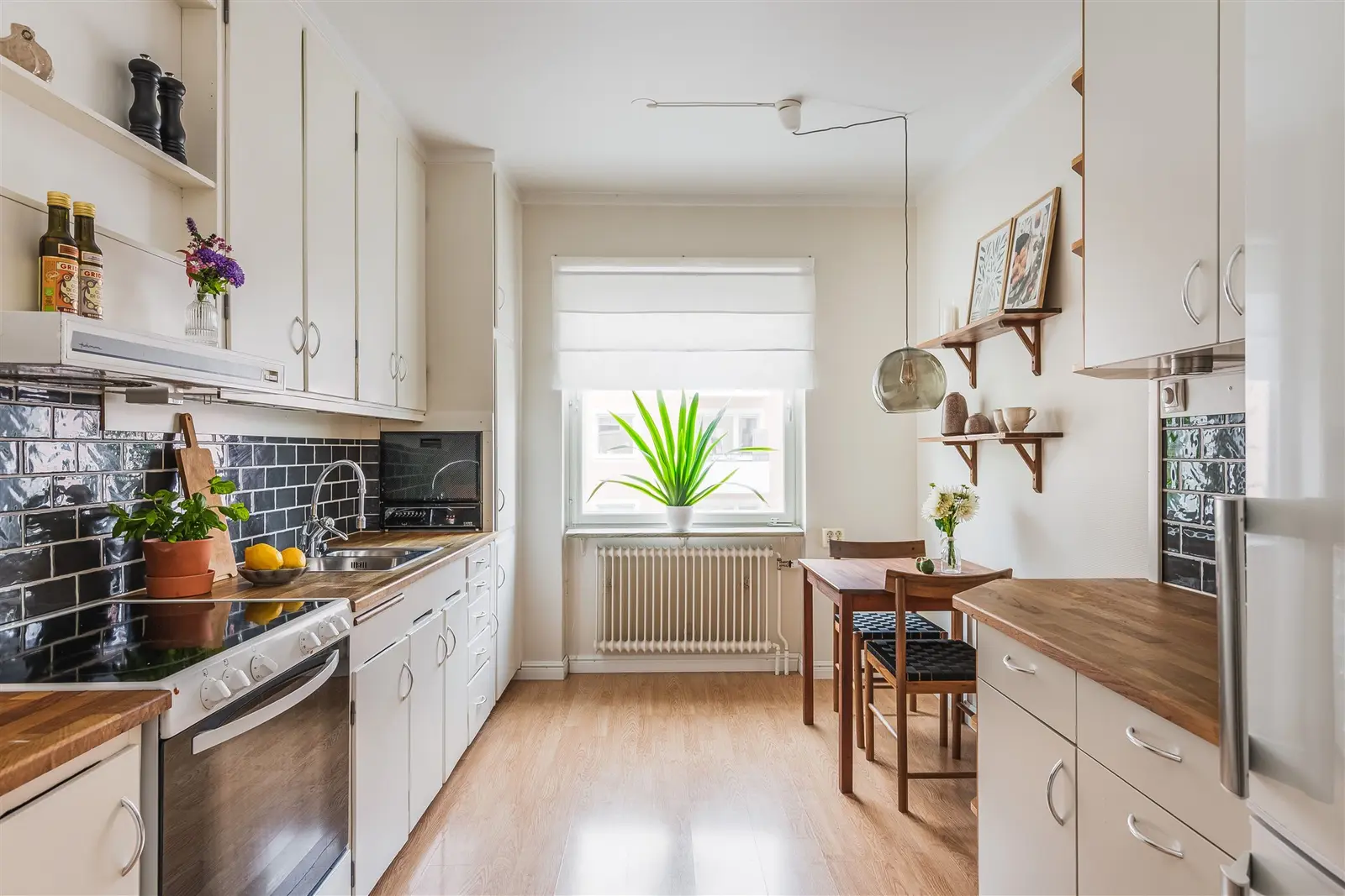 Lägenhet, Björneborgsgatan 22B, Västernorrland. Bild 1 av 21