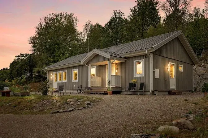 Villa, Skredsviks Bua 301, Uddevalla. Bild 1 av 22