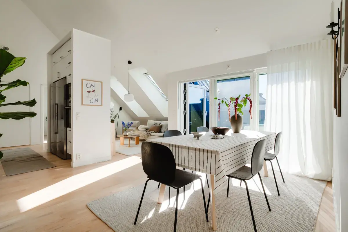 Apartment, Petter-Jons Gränd 1, Göteborg. Photo 1 of 34