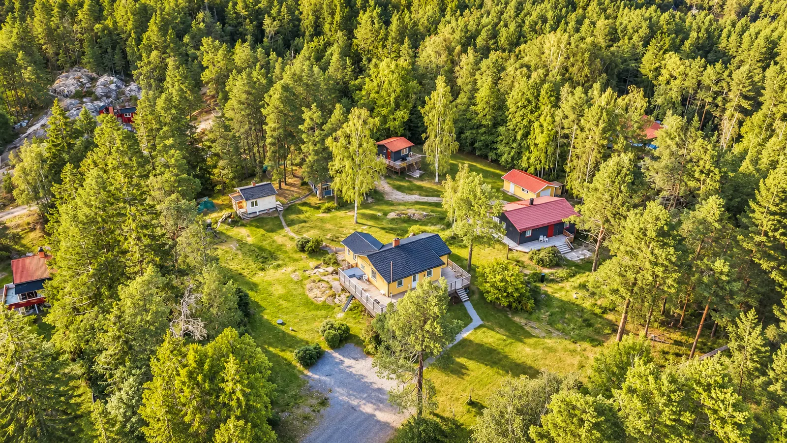 Bild 1 av 24 på Ällmoravägen 20