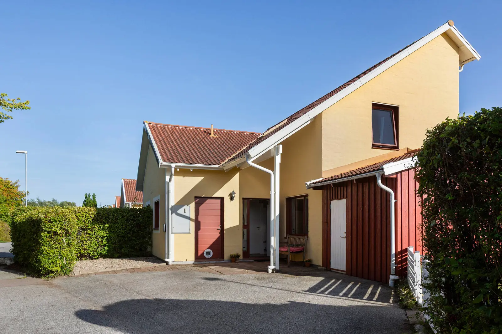 Bild 1 av 32 på Mantalsvägen 15