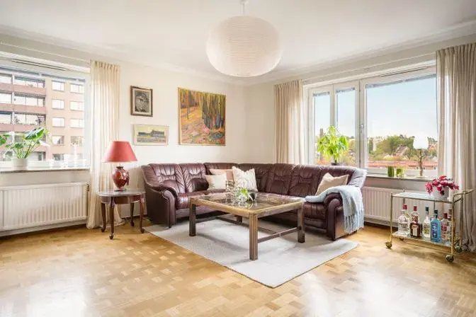 Lägenhet, Hägerstens Allé 18 Våning 5, Hägersten. Bild 1 av 40