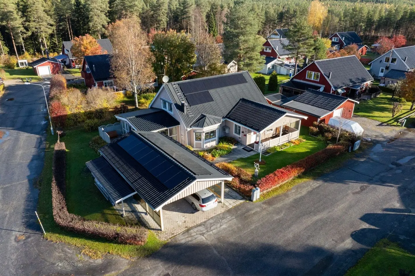 Bild 1 av 56 på Skogsvägen 13