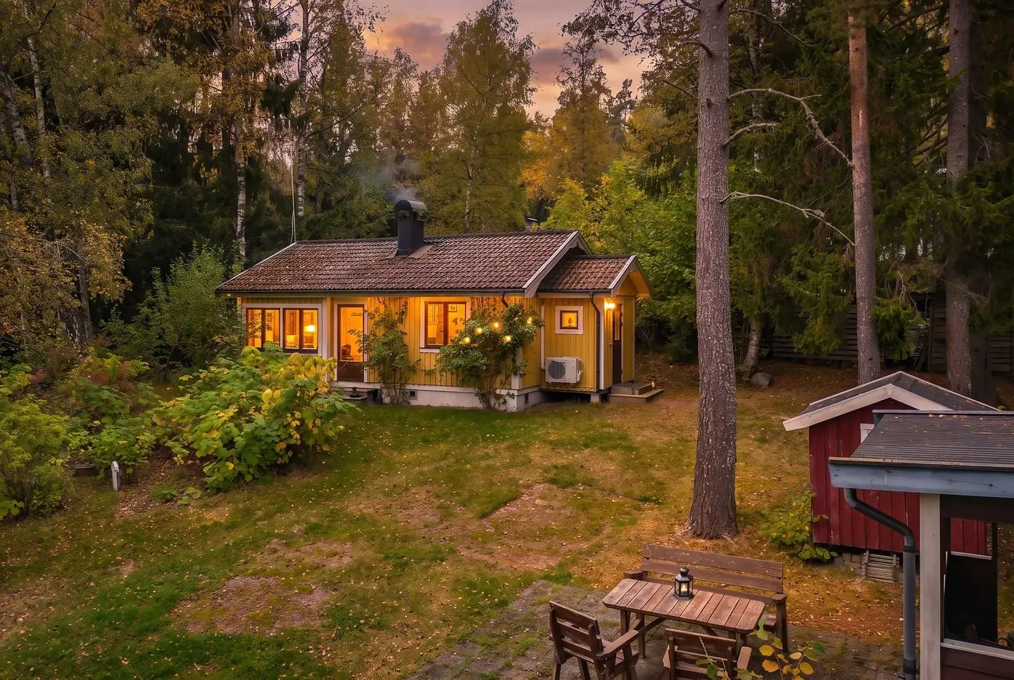 Fritidshus, Lilla Hållsättravägen 10, Haninge. Bild 1 av 55