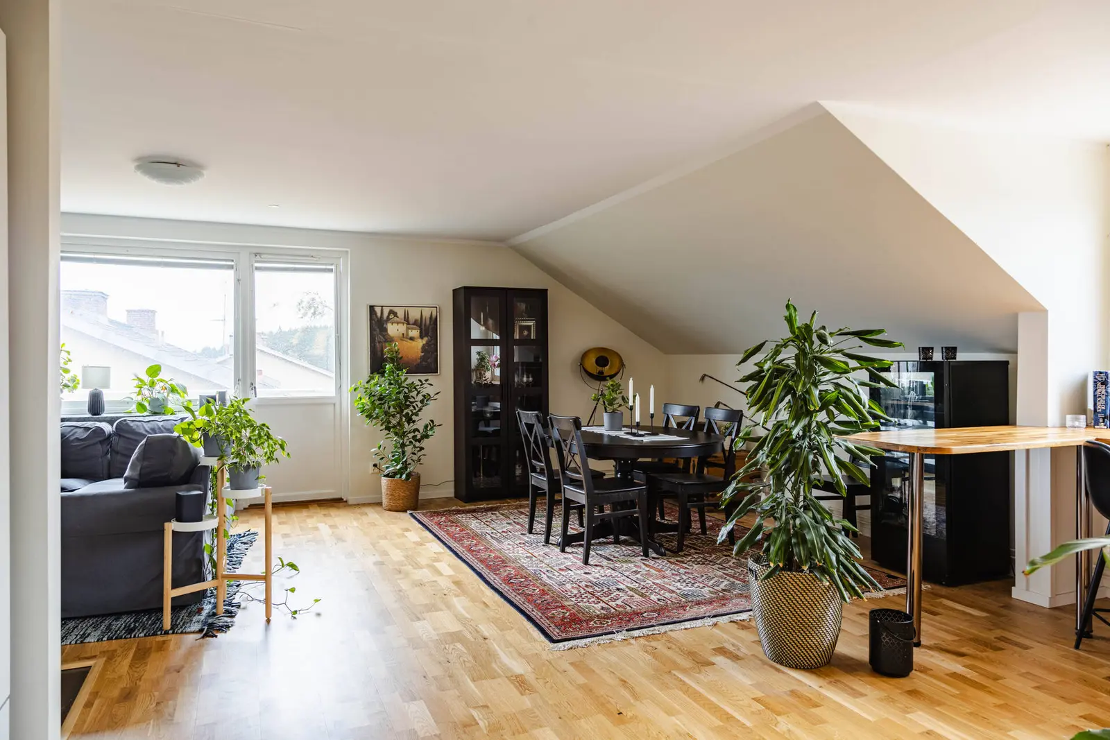 Bild 1 av 37 på Agnegatan 7