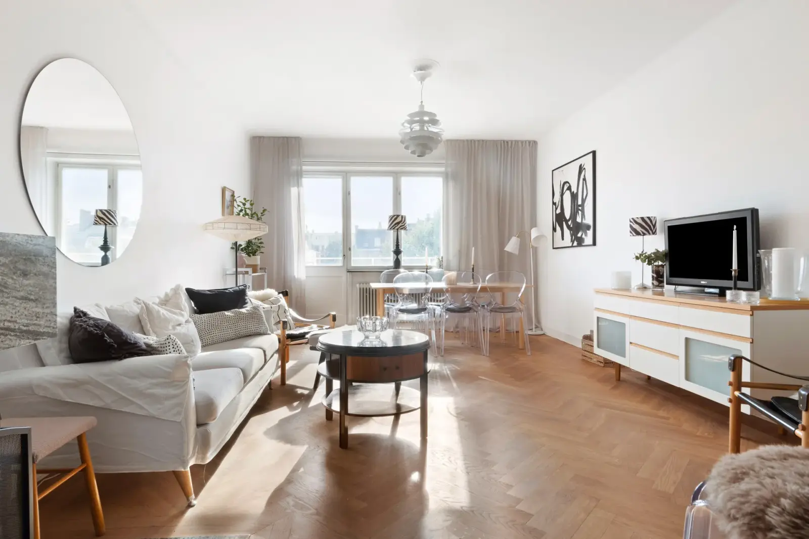 Lägenhet, Valhallavägen 67, Stockholm. Bild 1 av 18