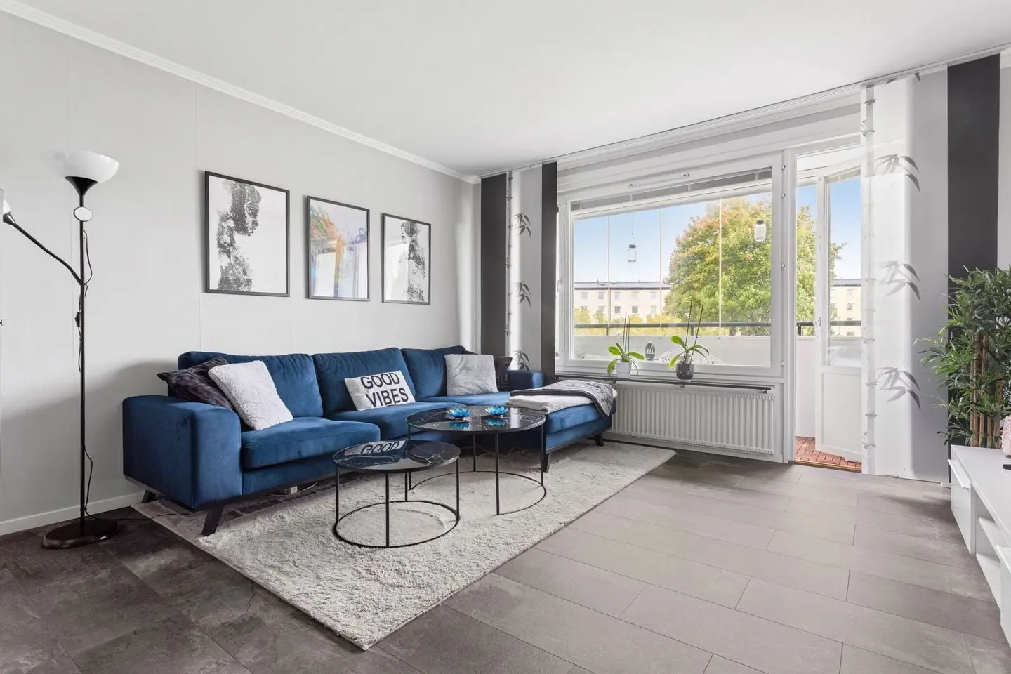 Lägenhet, Veckovägen 36, Järfälla. Bild 1 av 22