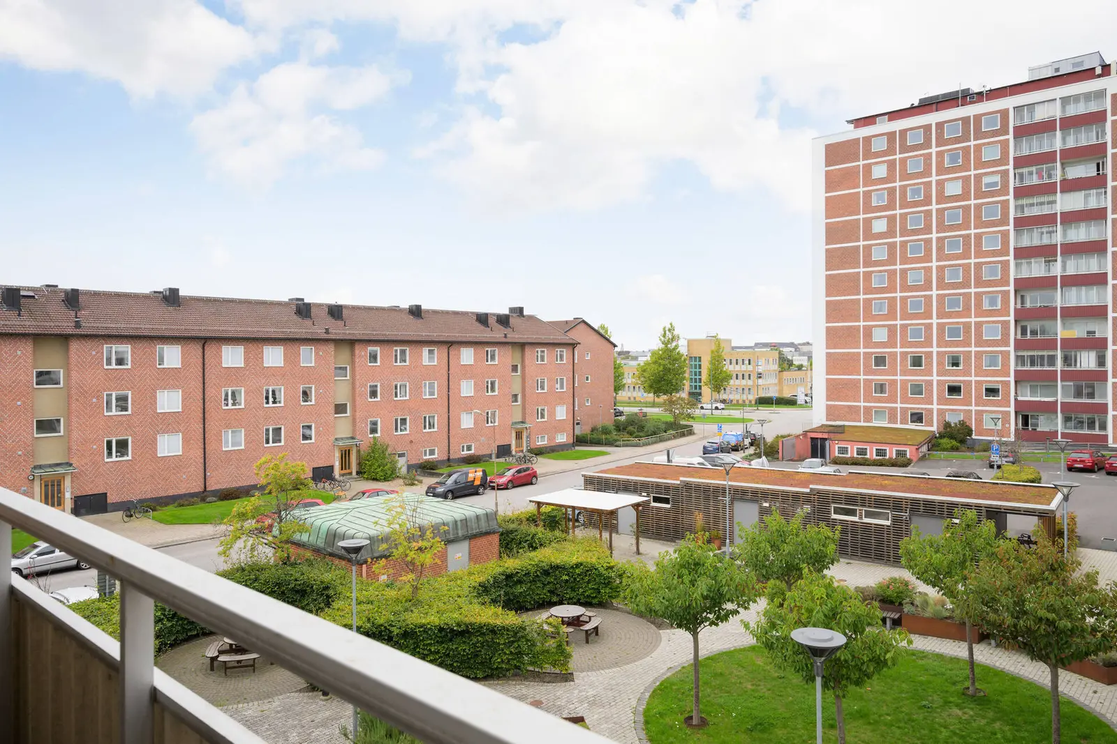 Image 1 of 21 of Sallerupsvägen 89A