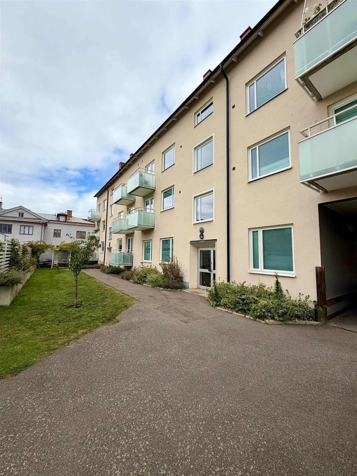 Lägenhet, Mellangatan  4 B, Kalmar. Bild 1 av 12