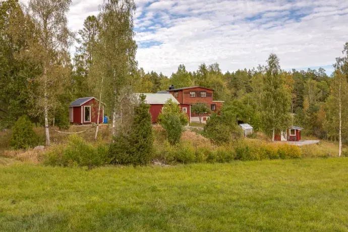 Villa, Häjan Landet 1, Östra Ryd. Bild 1 av 40