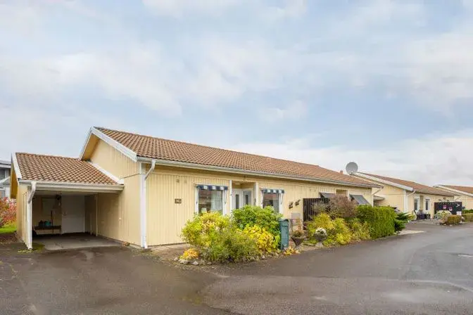 Lägenhet, Mariehovsvägen 2, Skövde. Bild 1 av 20