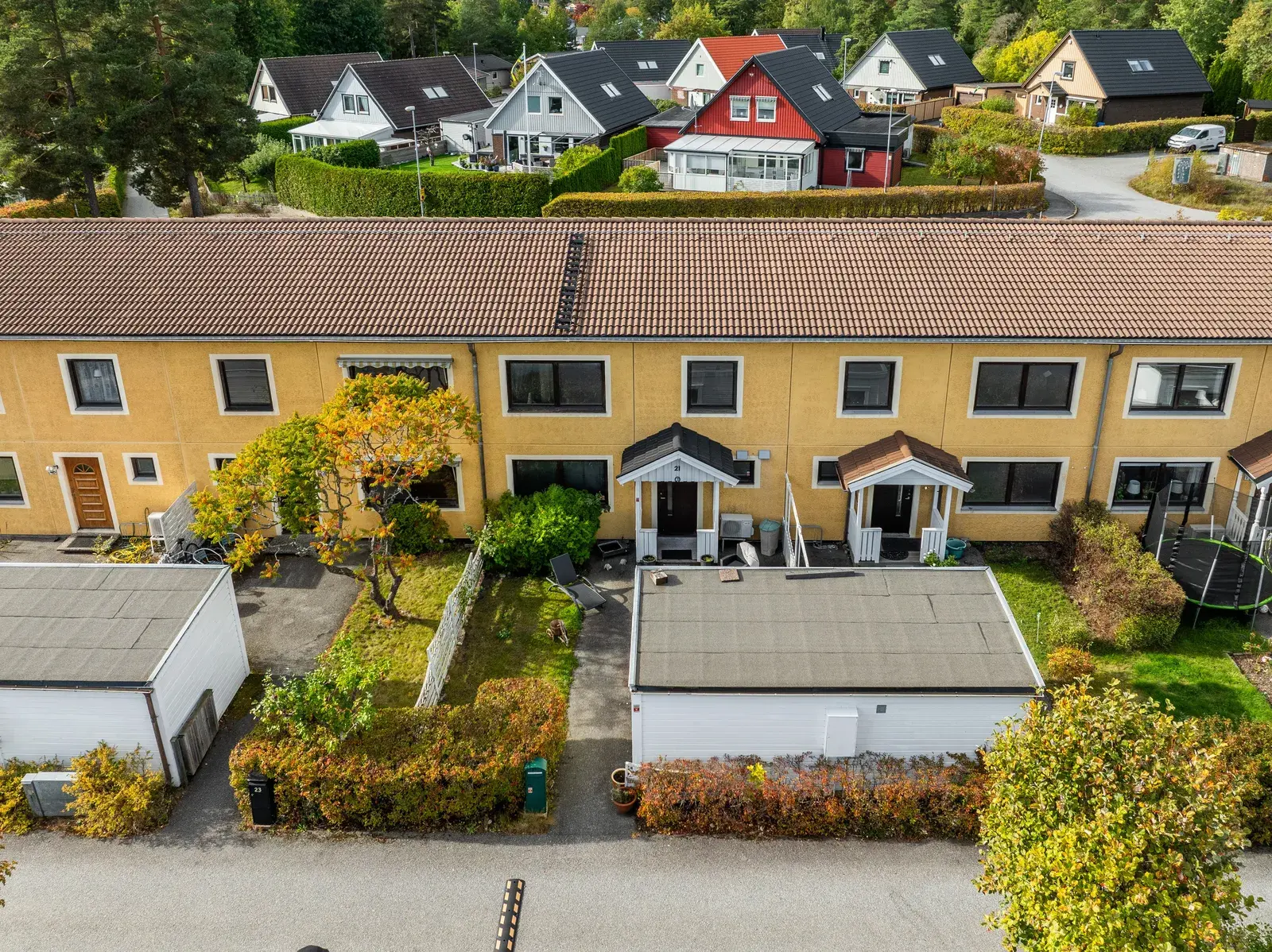 Apartment, Nypongränd 21, Järfälla. Photo 1 of 37