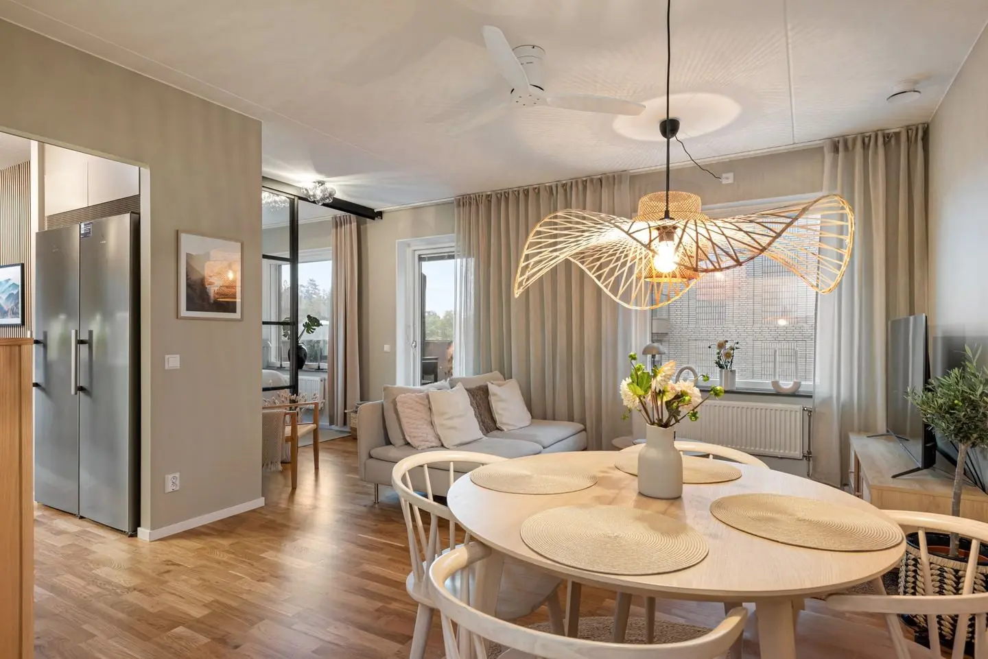 Apartment, Stockholmsvägen 162D, Täby. Photo 1 of 25