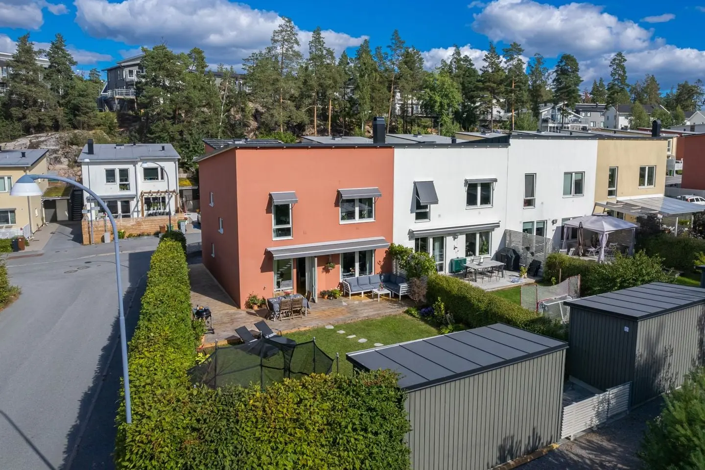 Villa, Gåsörtsvägen 39, Sundbyberg. Bild 1 av 19