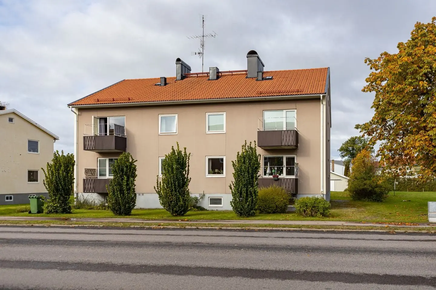 Bild 1 av 19 på Karlstadsvägen 21