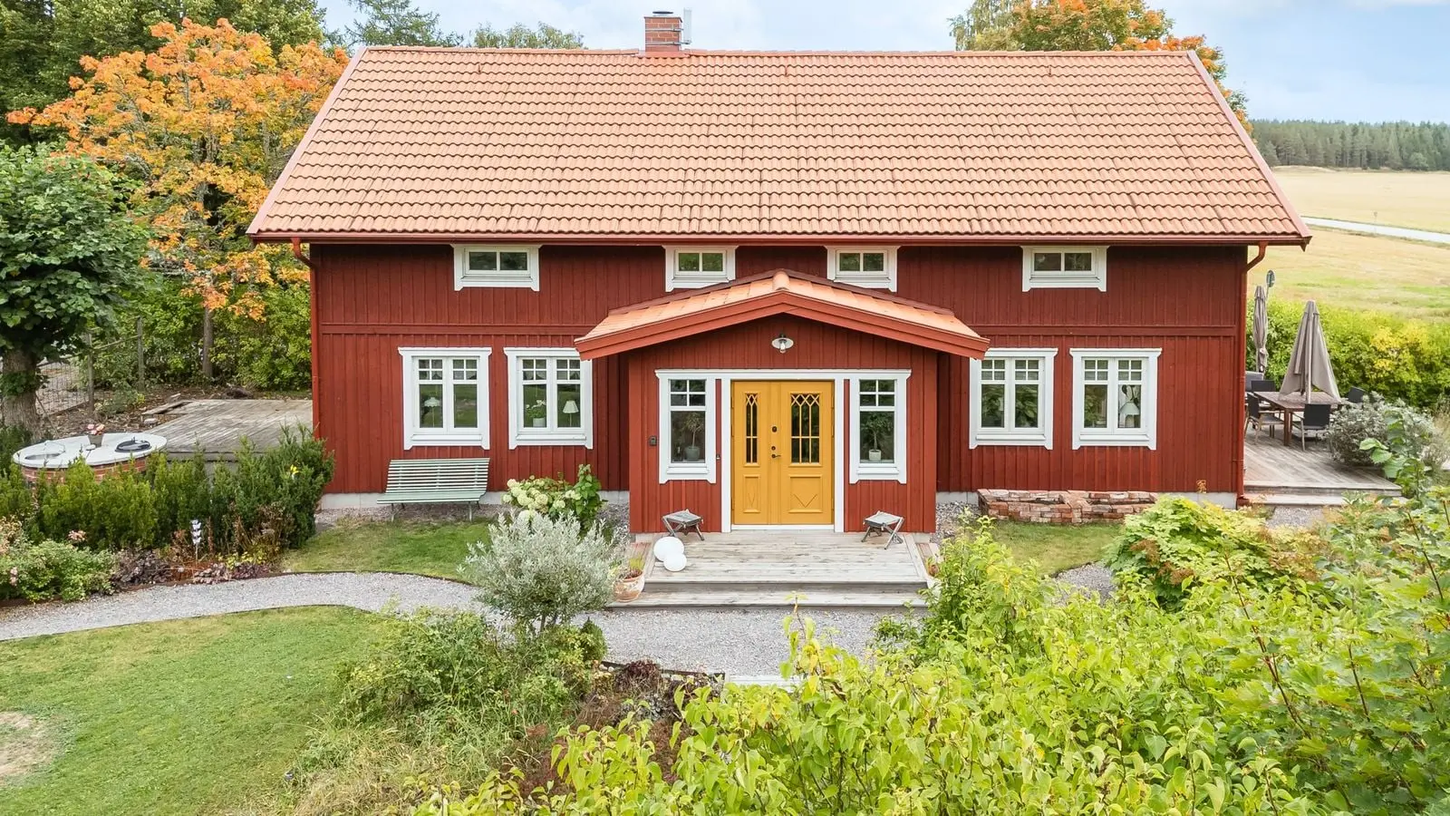 Villa, Simtuna Forsby 7, Enköping. Bild 1 av 63