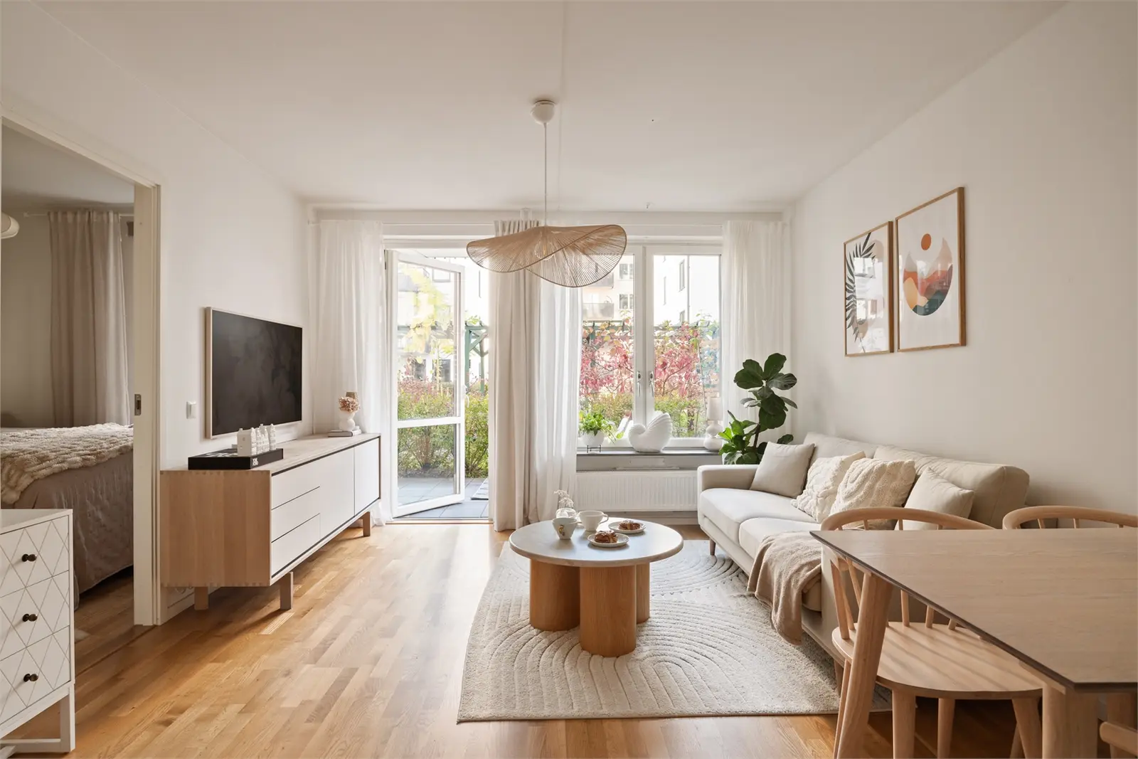 Apartment, Spikskogatan 18. Photo 1 of 25