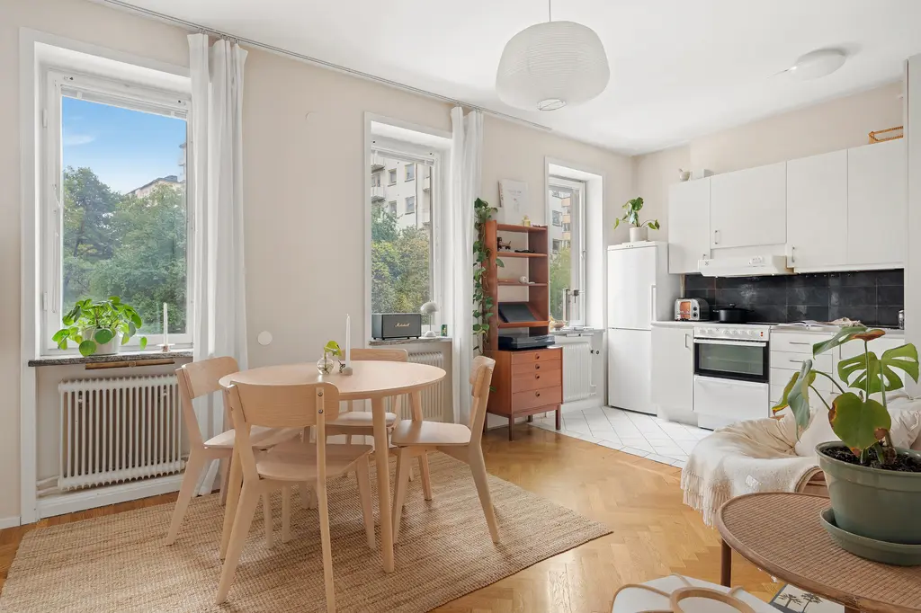 Apartment, Rindögatan 32, Stockholm. Photo 1 of 40