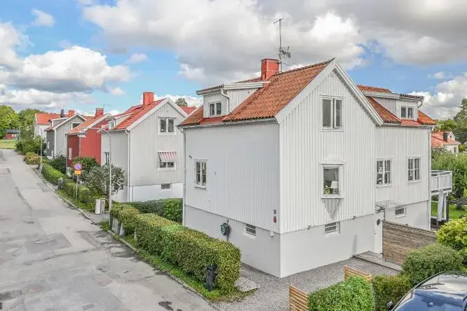 Villa, Frislandsvägen 23, Bromma. Bild 1 av 40