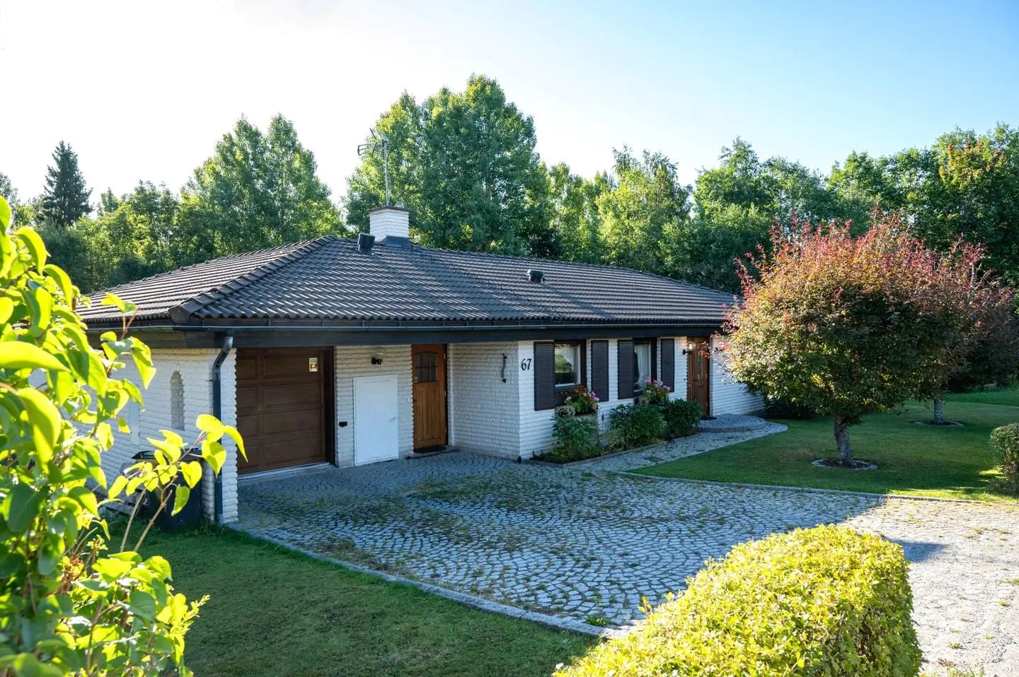House, Elzwiks väg 67, Lindesberg. Photo 1 of 27