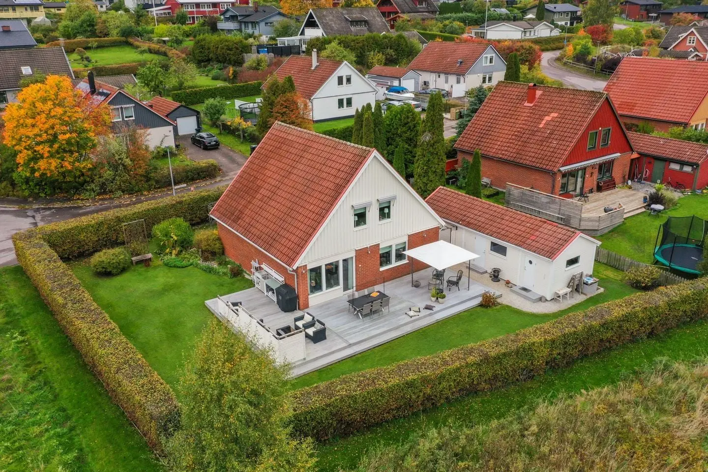 Villa, Skäringsbolsvägen 15, Kristinehamn. Bild 1 av 25