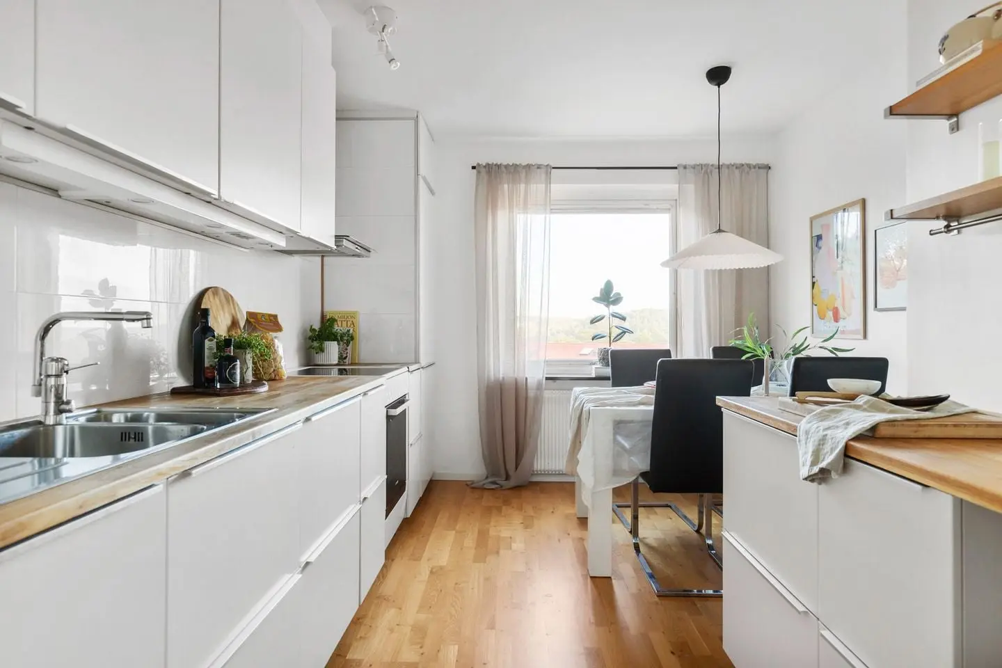 Lägenhet, Fastlagsgatan 12, Göteborg. Bild 1 av 17