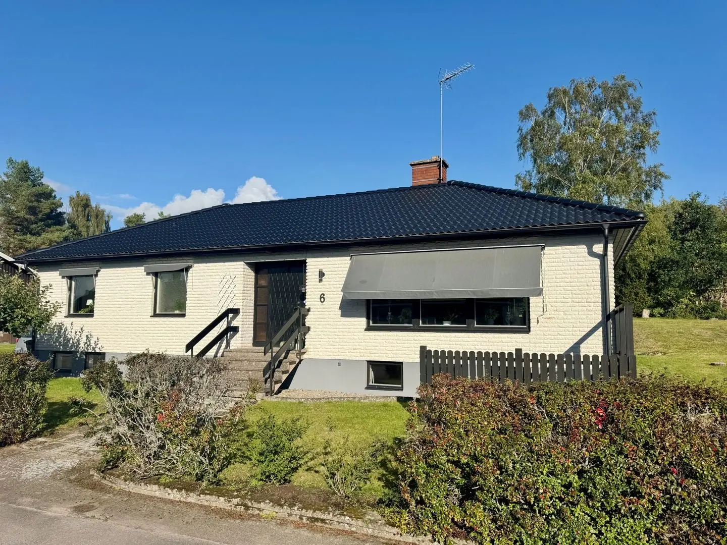 Villa, Frövägen 6, Tingsryd. Bild 1 av 10