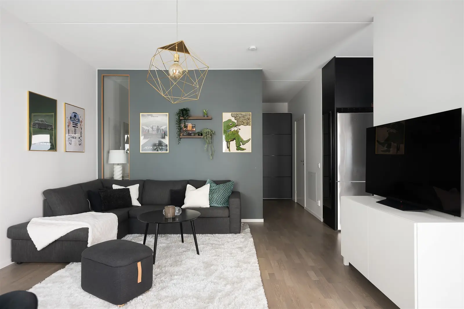 Apartment, Polcirkelvägen 10, Stockholm. Photo 1 of 12