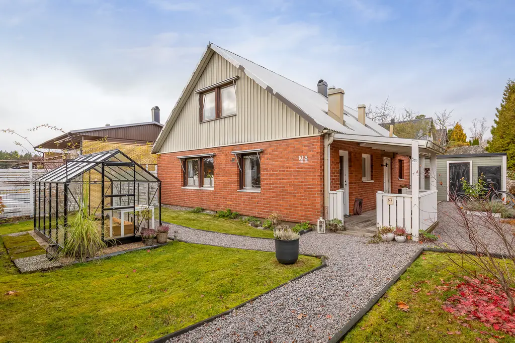 House, Mellangrindsvägen 10B, Finspång. Photo 1 of 40