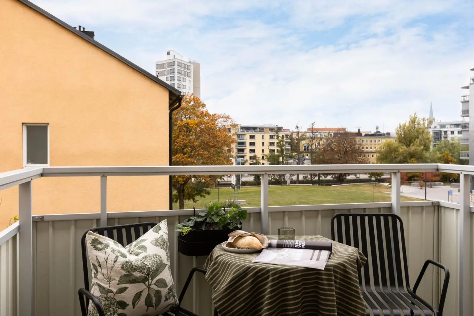 Apartment, Nya Tanneforsvägen 24E, Linköping. Photo 1 of 40