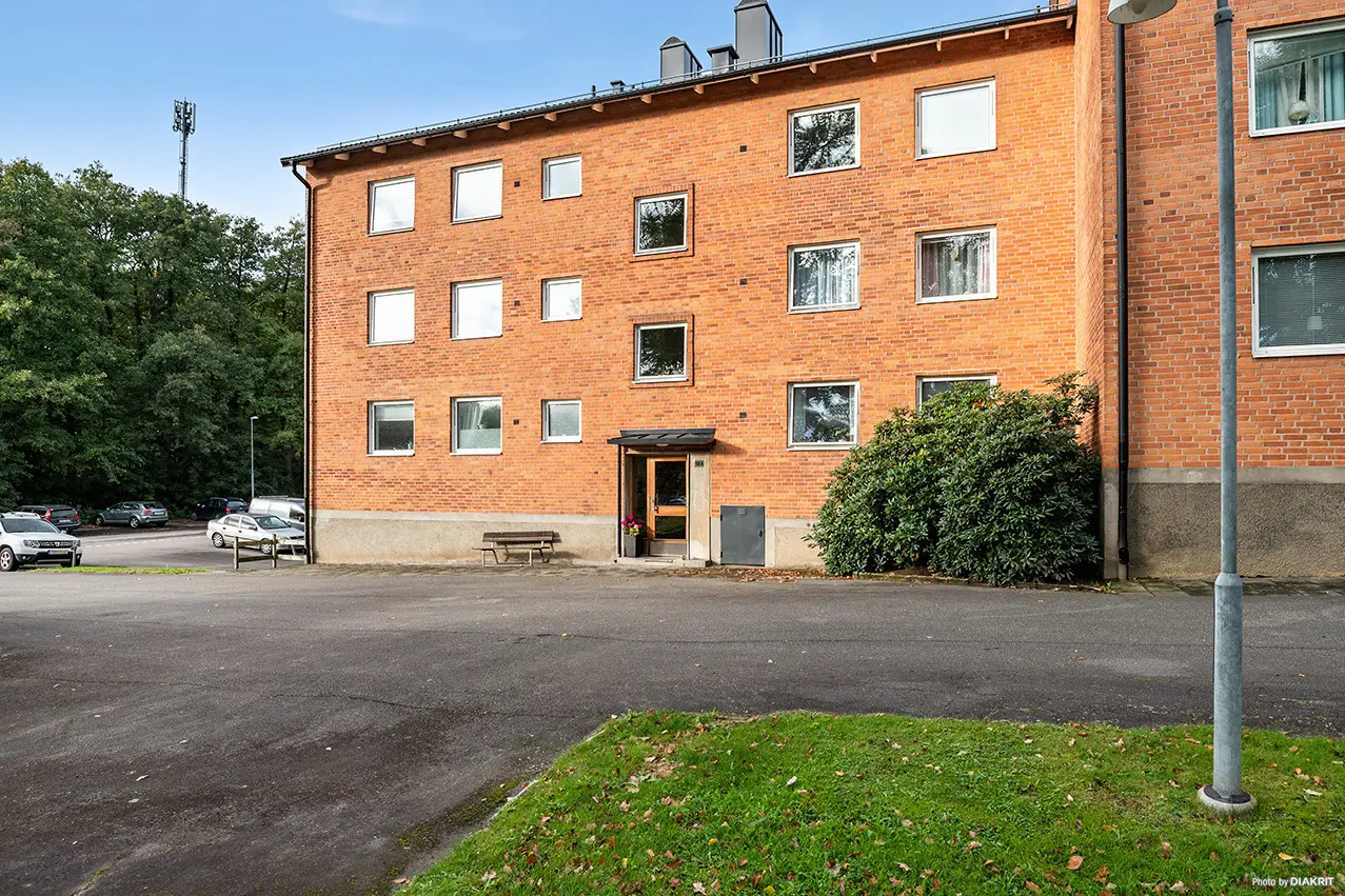 Lägenhet, Stenbocksgatan 18 A, Hässleholm. Bild 1 av 13