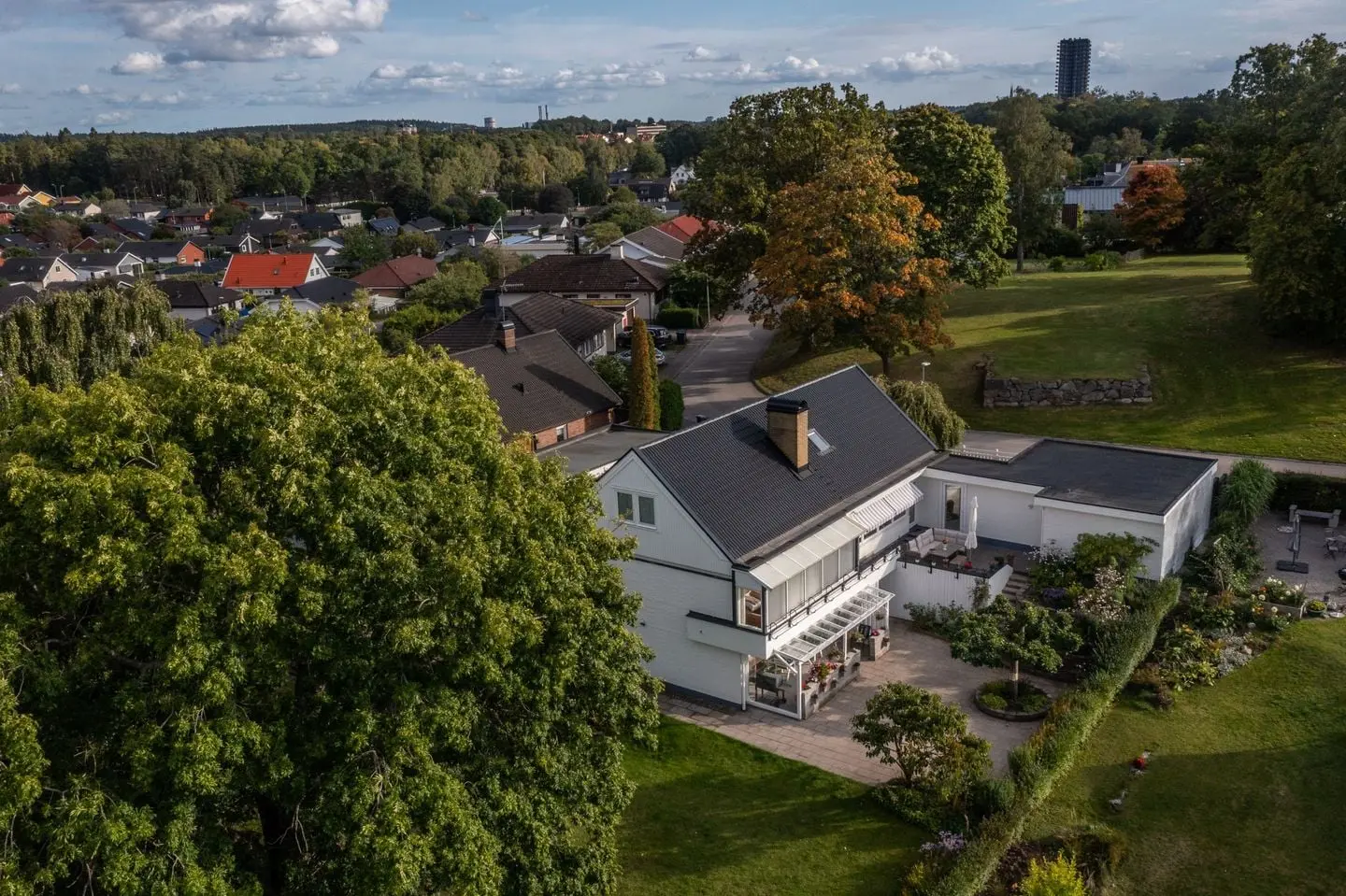 Bild 1 av 18 på Harsövägen 24