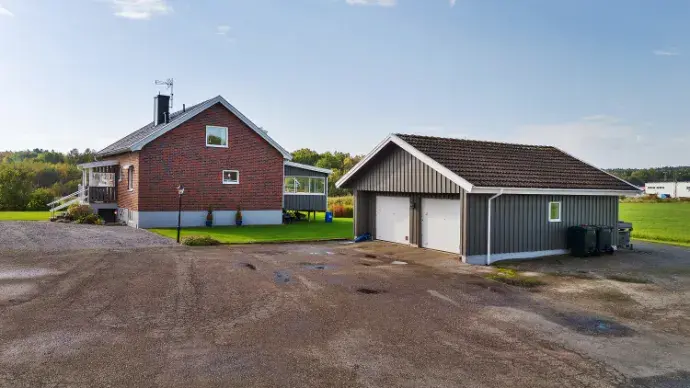House, Holma Gåseberg 301, Brastad. Photo 1 of 40