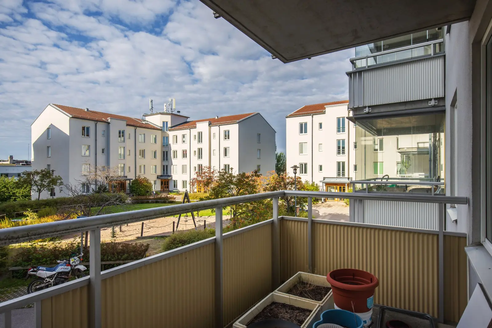 Lägenhet, Kungssätravägen 29A, Stockholm. Bild 1 av 24