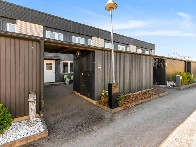 Par-/radhus, Toppklockegränd 26. Bild 1 av 32