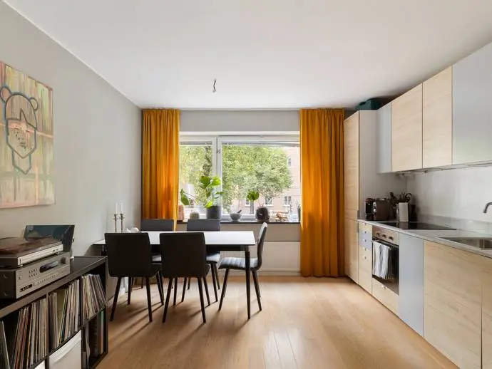 Apartment, Ringvägen 124. Photo 1 of 23