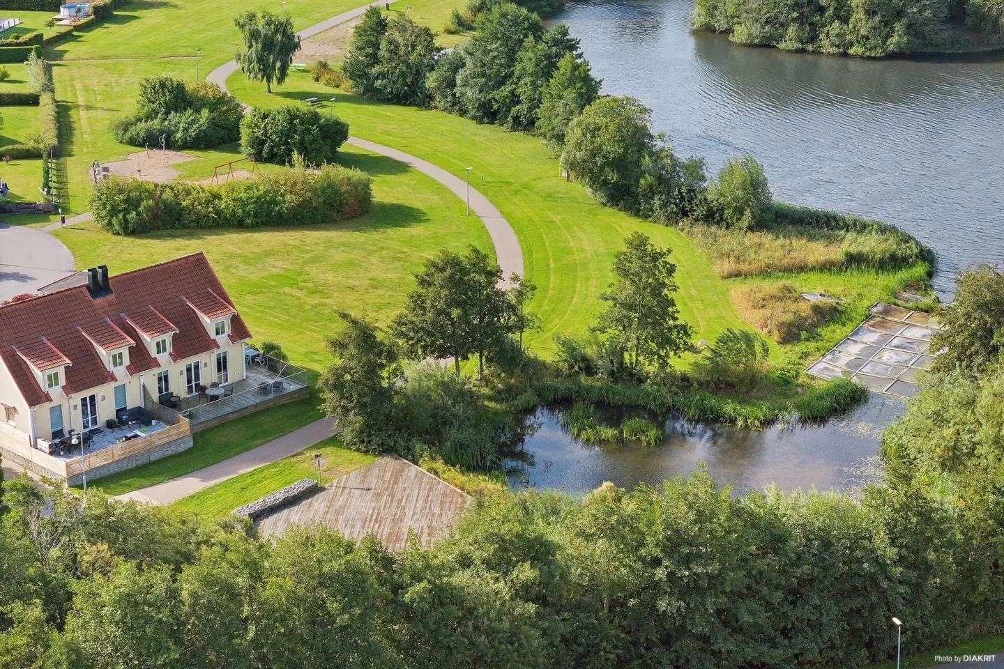 Villa, Månsabovägen 37, Svalöv. Bild 1 av 32