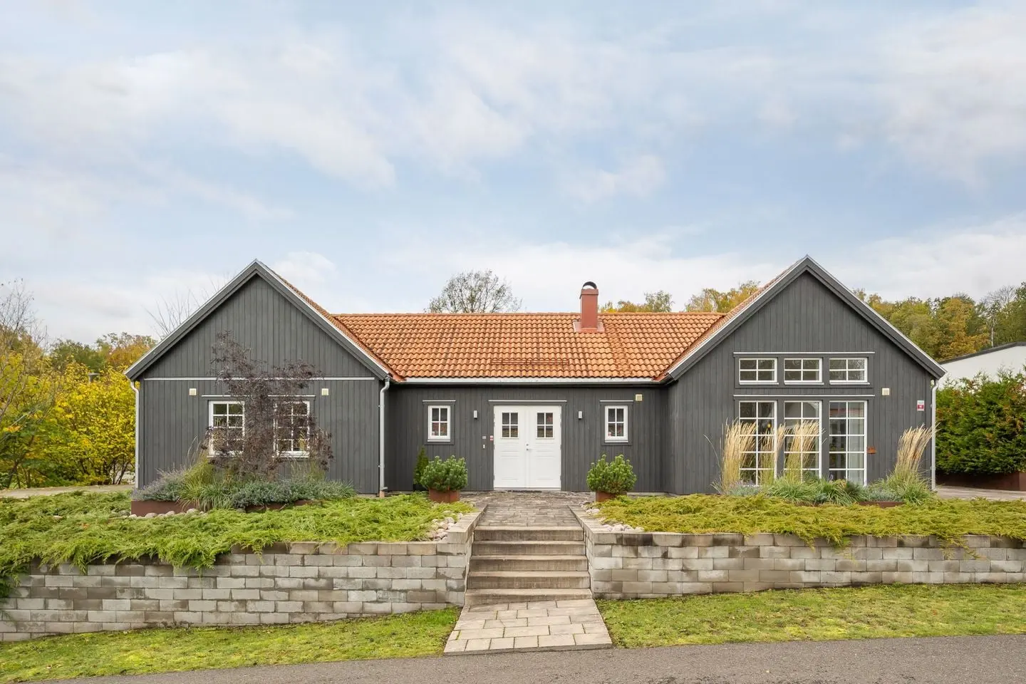 House, Tomtängsvägen 8, Skövde. Photo 1 of 39