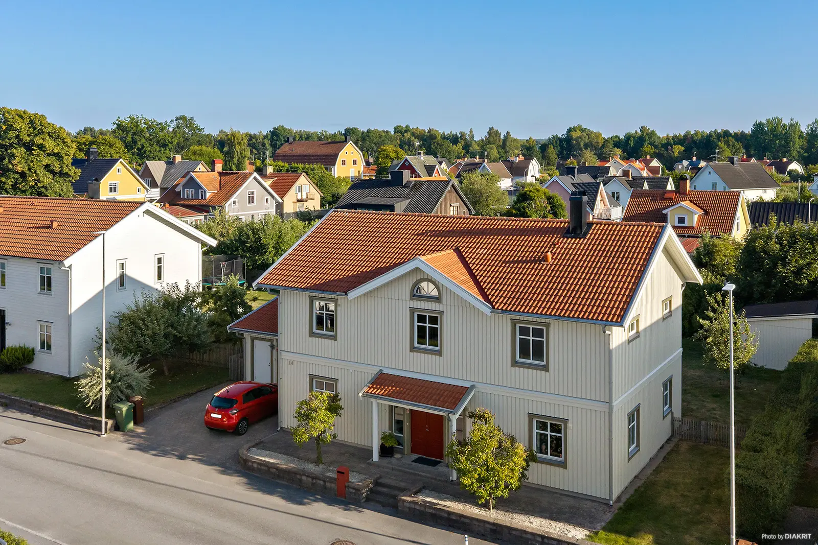 Bild 1 av 40 på Lägerhyddsgatan 14