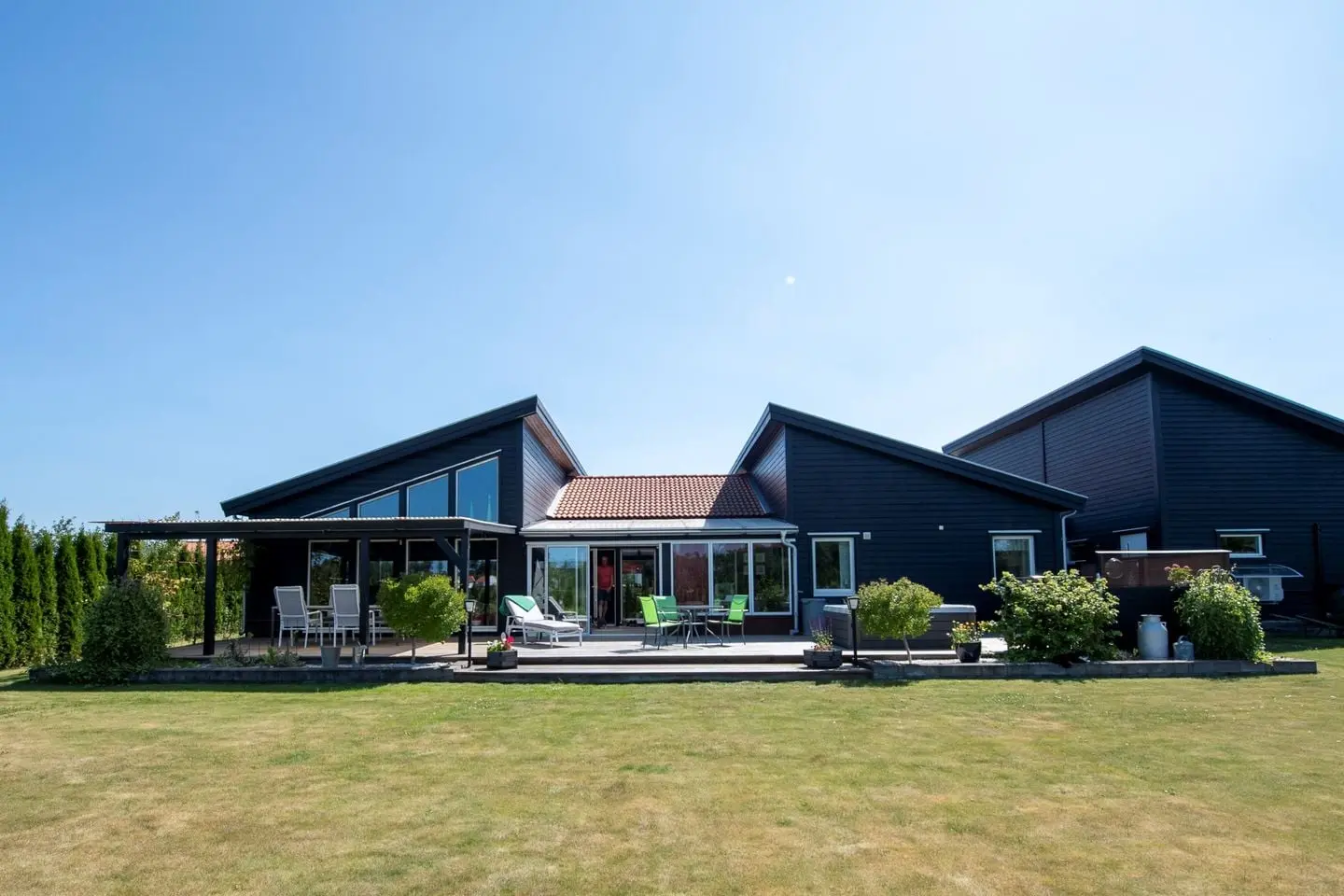 Villa, Aberga byväg 42, Västerås. Bild 1 av 40