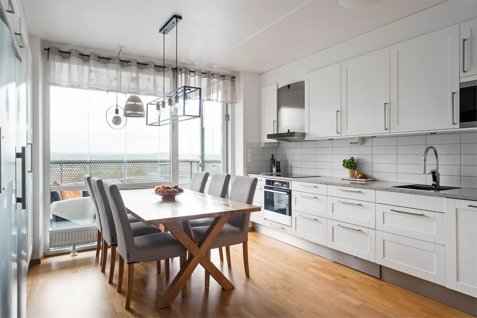 Apartment, Glöstorps Röseväg 10. Photo 1 of 35
