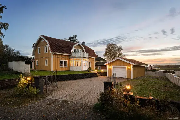 House, Frestavägen 5, Stockholm. Photo 1 of 36