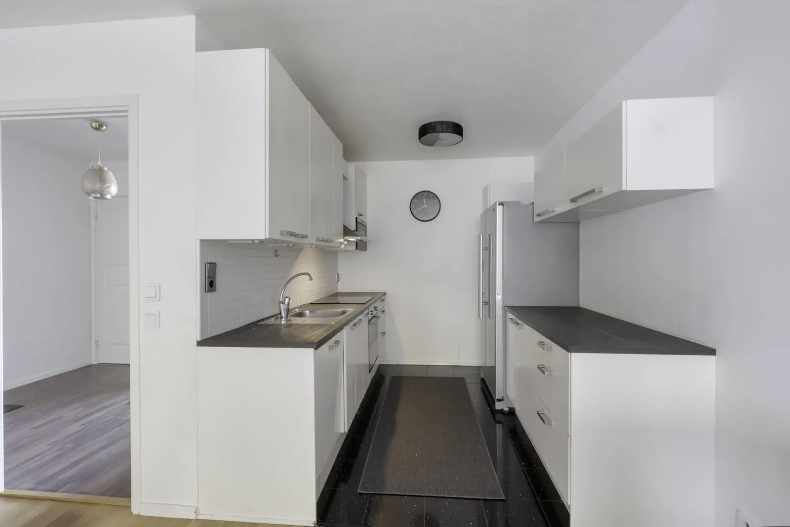Apartment, Bäckebolslyckan 11, Hisings Backa. Photo 1 of 28