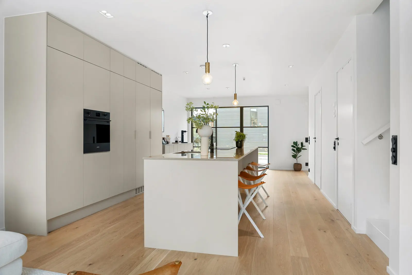 Par-/radhus, Tranbärsvägen. Bild 1 av 34