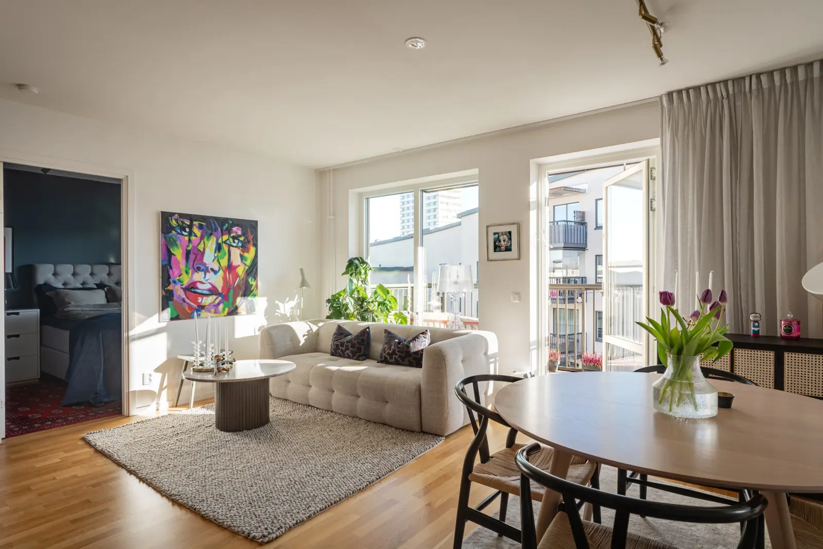 Lägenhet, Oskarslundsbacken 7, 7 tr!, Stockholm. Bild 1 av 39