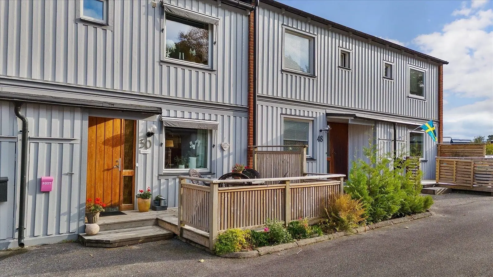 Villa, Mandolinvägen 50, Uddevalla. Bild 1 av 35
