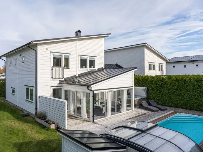 Lägenhet, Albatrossgatan 3B. Bild 1 av 40