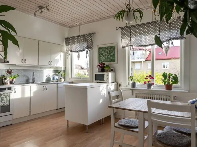 Lägenhet, Norrbölegatan 44. Bild 1 av 17